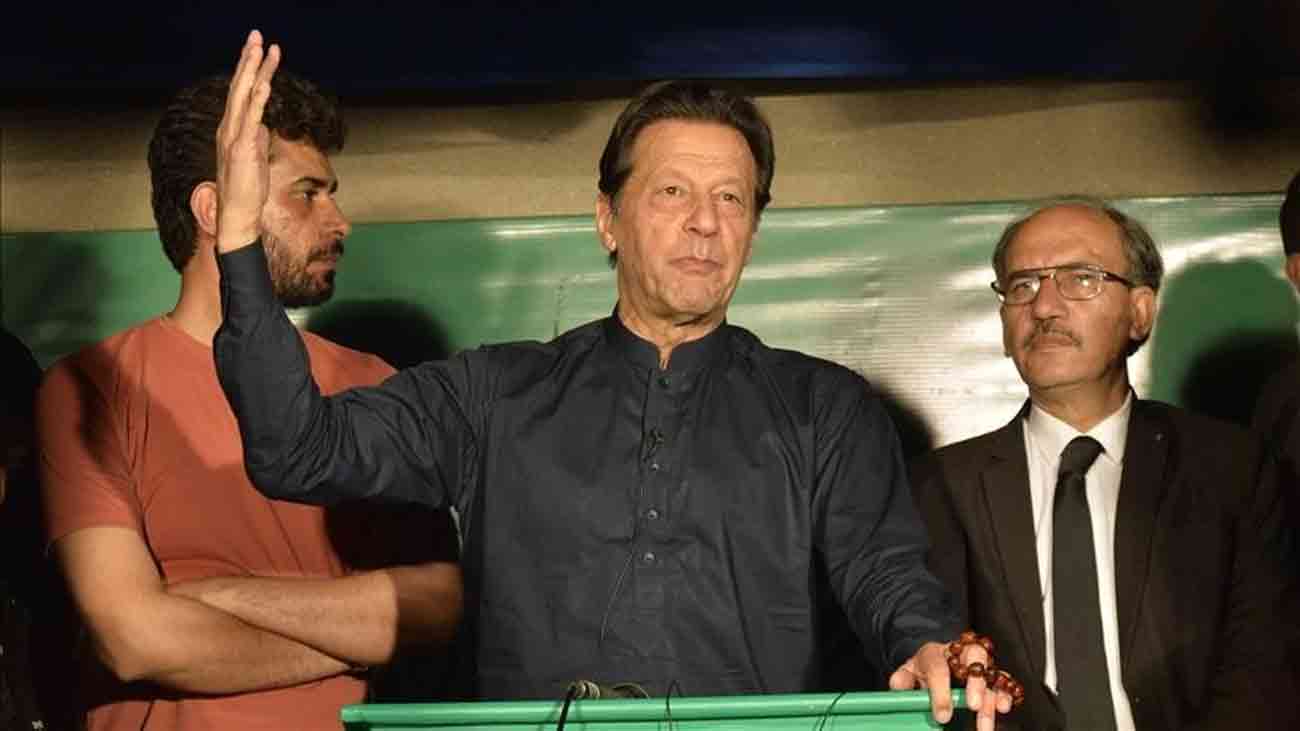 190 ملین پاؤنڈ کیس: عمران خان کی جلد سماعت کیلئے درخواست دائر عمران خان اور ان کی اہلیہ بشریٰ بی بی نے 190 ملین پاؤنڈ کیس کی اپیلوں کی جلد سماعت کیلئے درخواست اسلام آباد ہائیکورٹ میں دائر کر دی