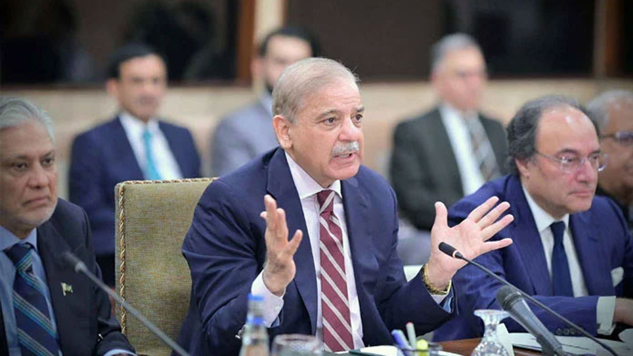 پٹرولیم مصنوعات کی قیمتوں کا ریلیف عوام کو منتقل نہ کرنے کا فیصلہ حکومت نے عالمی مارکیٹ میں پٹرولیم مصنوعات کی قیمتوں میں کمی کی رقم عوام کومنتقل نہ کرنے کا فیصلہ کیا ہے۔