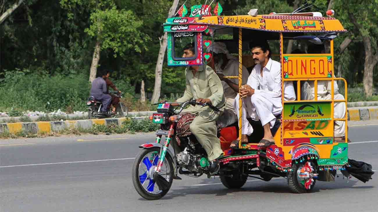 موٹر سائیکل اور لوڈر رکشے بند کرنے کا فیصلہ؟ شہریوں کی حفاظت و حادثات کی روک تھام کیلئے اہم اقدام، غیر معیاری موٹر سائیکل رکشے اور لوڈر رکشے کو بند کرنے کے لیے مراسلہ جاری کر دیا گیا