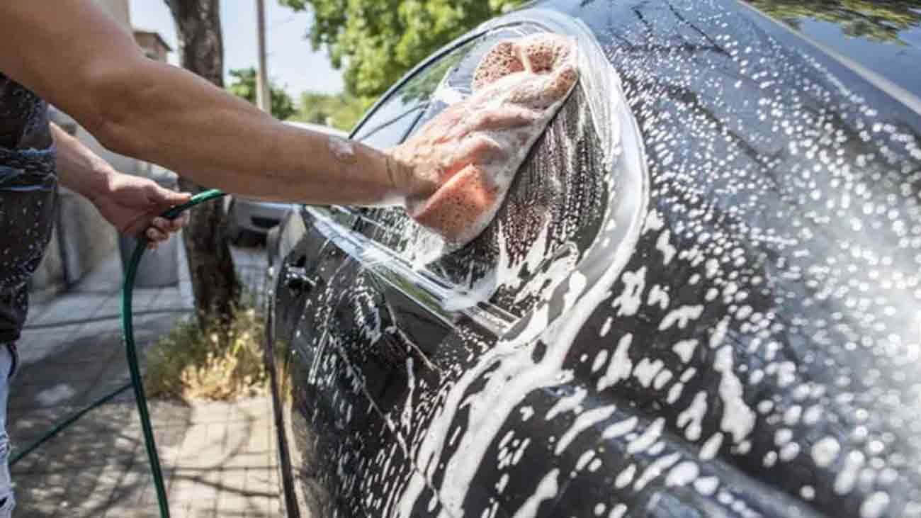 Car washing ban in Punjab, Pakistan 