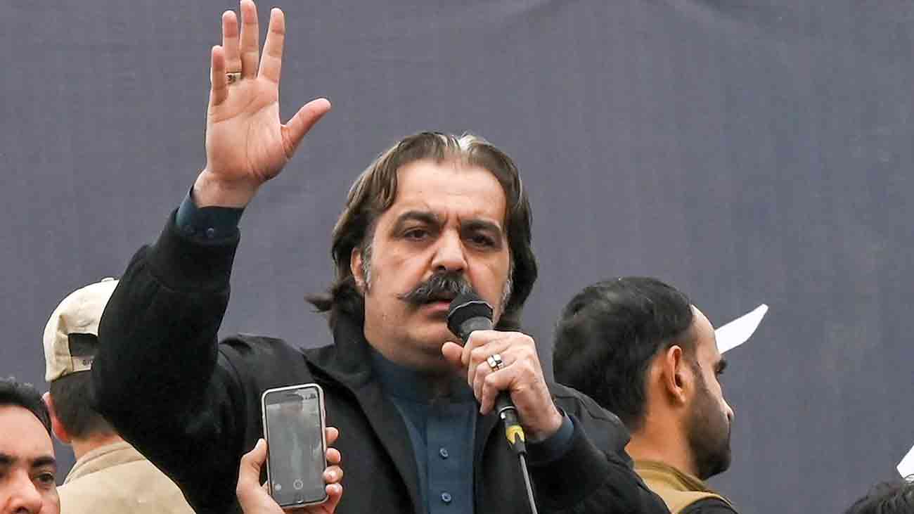 وزیراعلی خیبرپختونخوا علی امین گنڈا پور کو اسلام آباد میں کیے جانے والے دھرنے مہنگے پڑ گئے