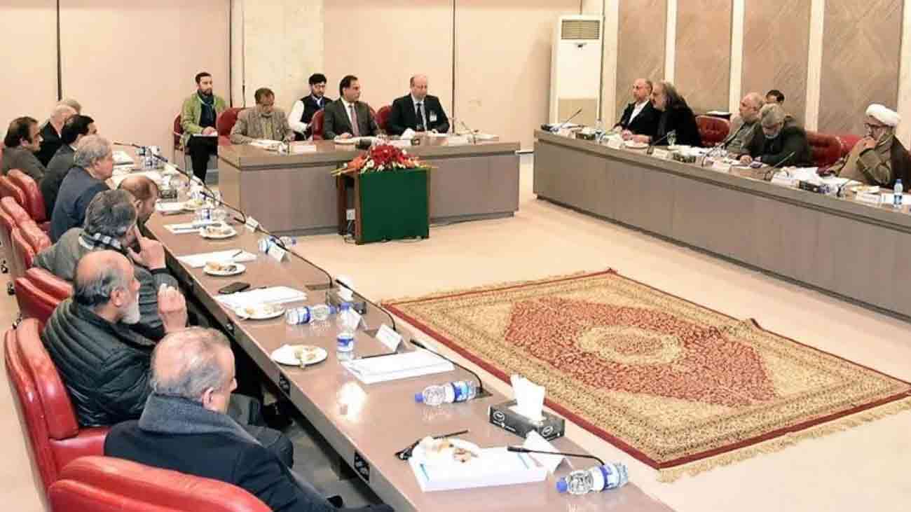 پاکستان تحریک انصاف (پی ٹی آئی) نے اپنے چارٹر آف ڈیمانڈ مذاکراتی کمیٹی میں پیش کر دیئے۔ چارٹر آف ڈیمانڈ 2 نکات اور 3 صفحات پر مشتمل ہے