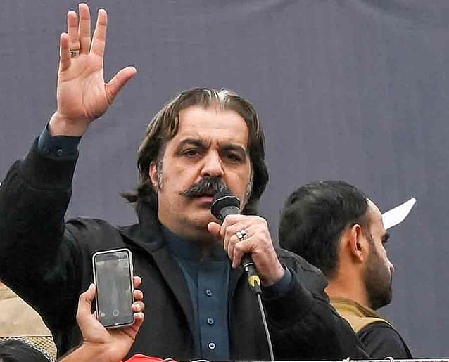 عمران خان باہر آئے تو اپنے خلاف سازشوں کا حساب لوں گا: علی امین گنڈاپور