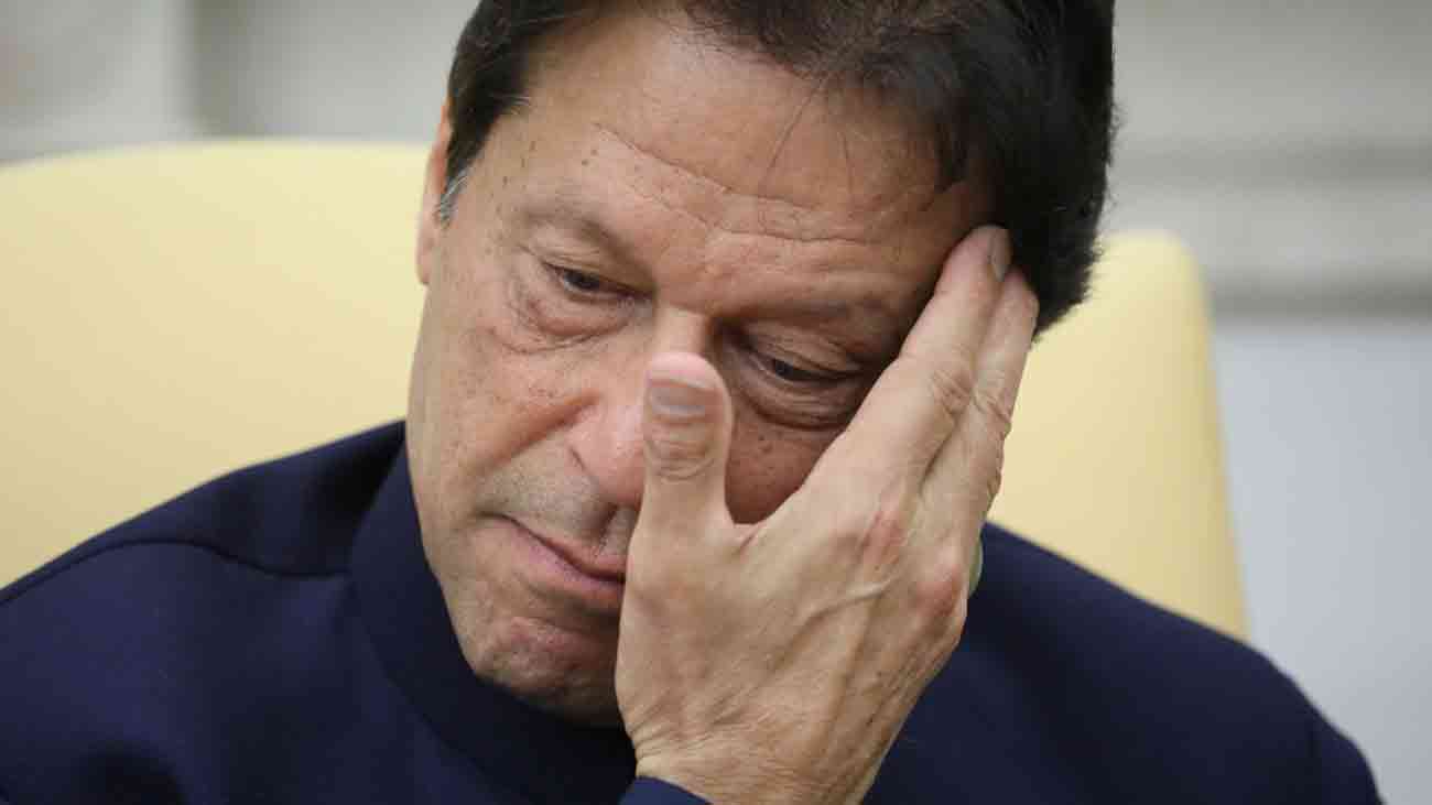Tight circle against Imran Khan