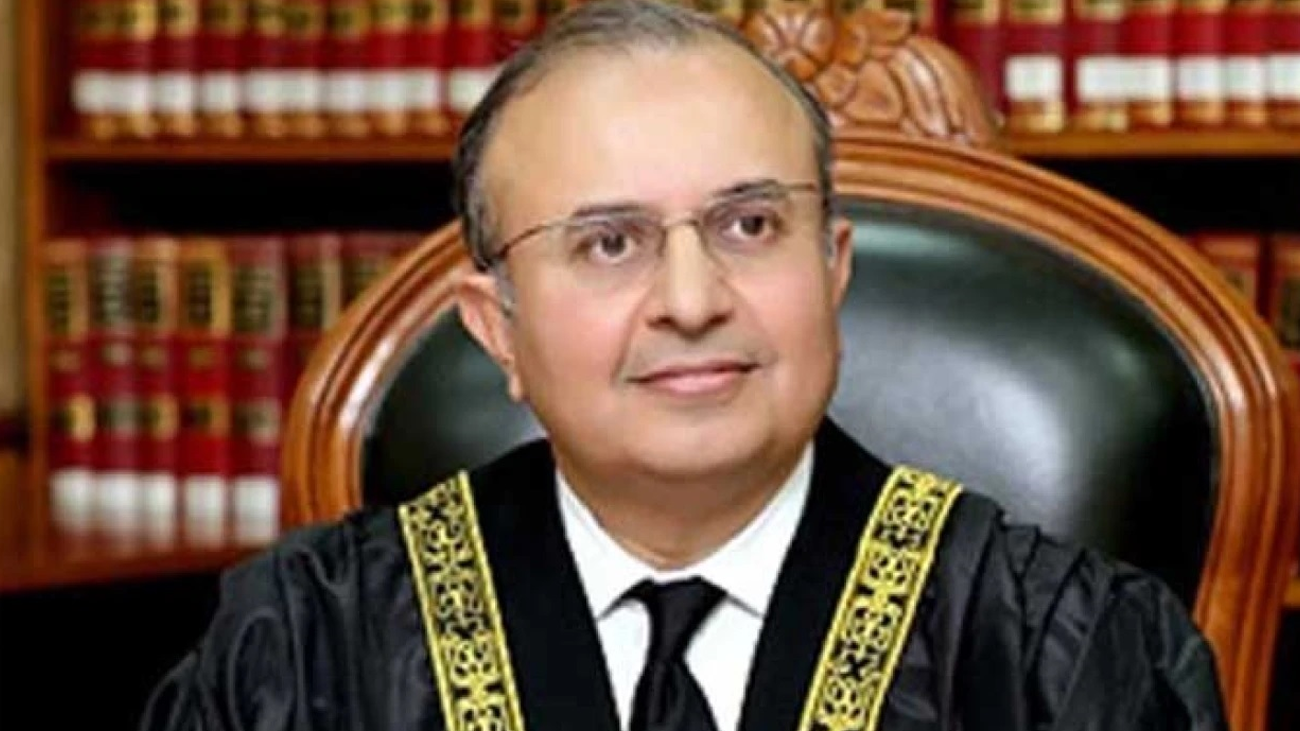 Justice Mansoor Ali Shah on the constitution bench in the case related to climate change