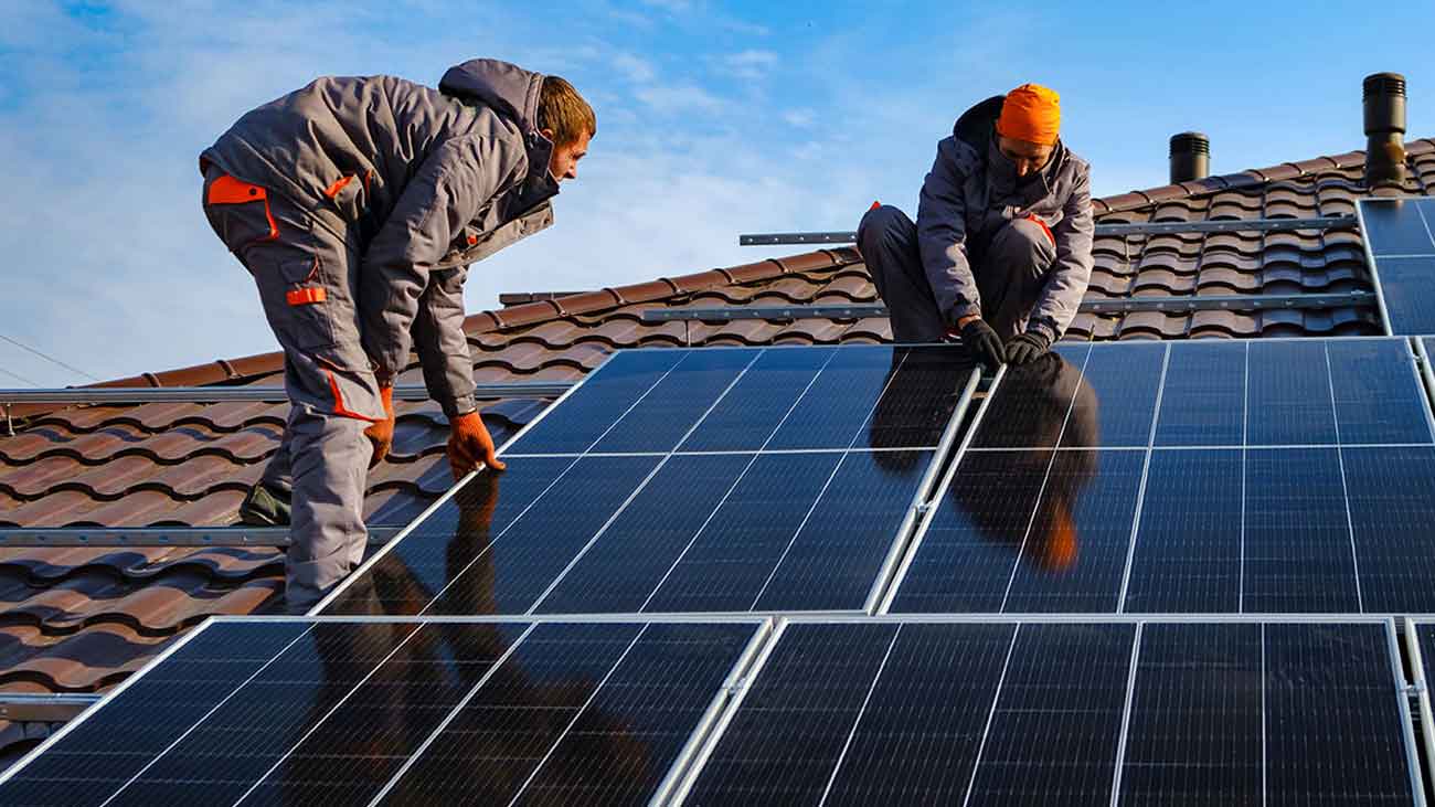حکومت کا بجلی صارفین کو مفت سولر سسٹم دینے کا اعلان Sindh free solar system