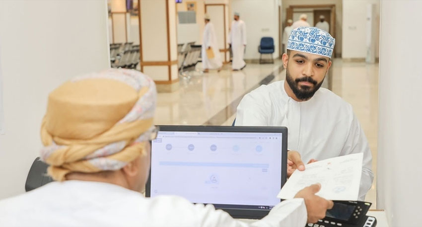 عمان میں روزگار کا بڑا موقع، وزارت محنت کا نئی نوکریوں کا اعلان Oman jobs
