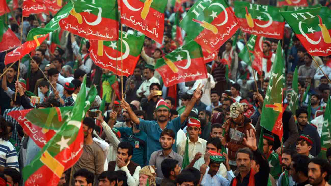 پی ٹی آئی کا سپریم کورٹ کے باہر احتجاج کا فیصلہ پاکستان تحریک انصاف (پی ٹی آئی) نے سپریم کورٹ کے باہر احتجاج کرنے کا فیصلہ کرلیا
