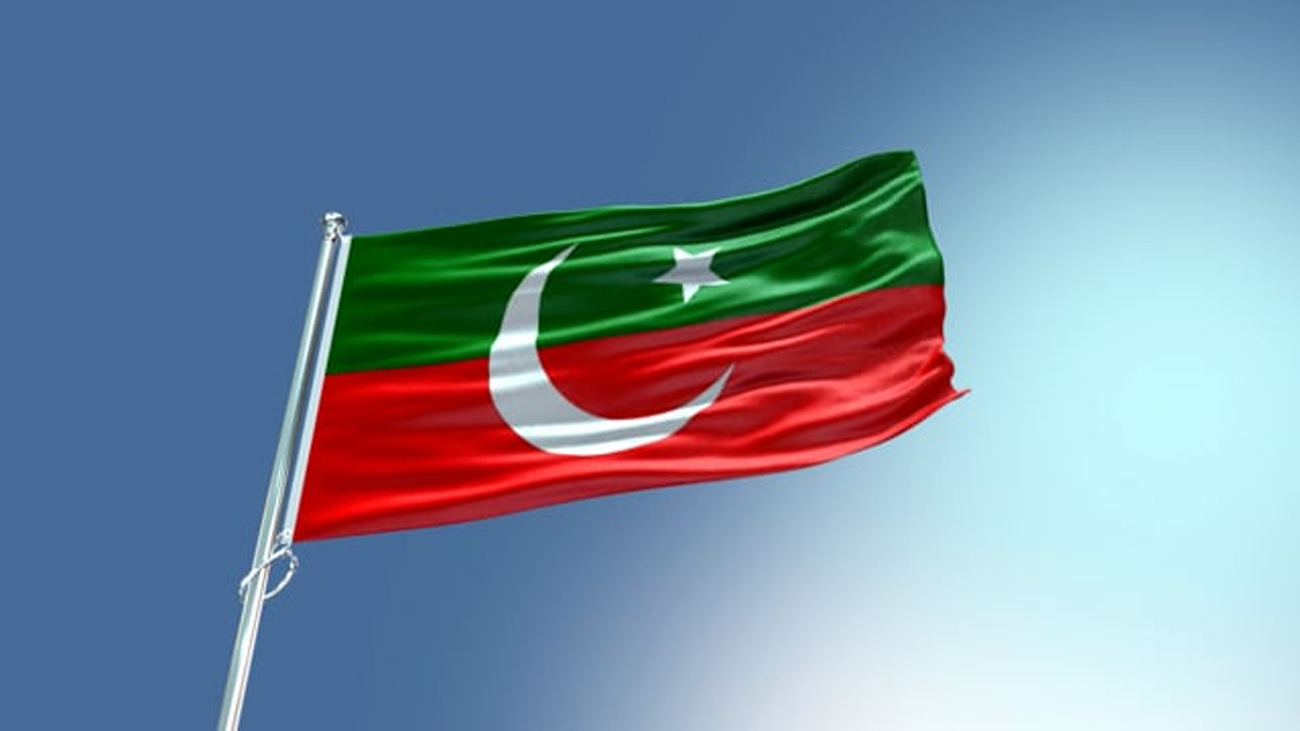 پی ٹی آئی میڈیا سیل کے سربراہ شایان بشیر عہدے سے فارغ پاکستان تحریک انصاف (پی ٹی آئی) پنجاب کے چیف آرگنائزر عالیہ حمزہ نے پارٹی پالیسی کی خلاف ورزی پر میڈیا سیل کے سربراہ شایان بشیر کو عہدے سے ہٹا دیا