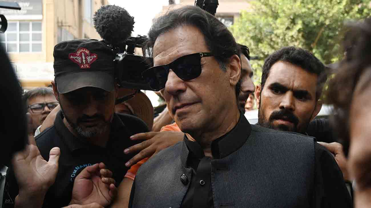 عمران خان کا 9 مئی مقدمات میں ضمانت کا کیس: پنجاب حکومت کو نوٹس سپریم کورٹ نے بانی پاکستان تحریک انصاف (پی ٹی آئی) و سابق وزیراعظم عمران خان کی 9 مئی مقدمات میں ضمانت کے کیس میں پنجاب حکومت کو نوٹس جاری کر دیا