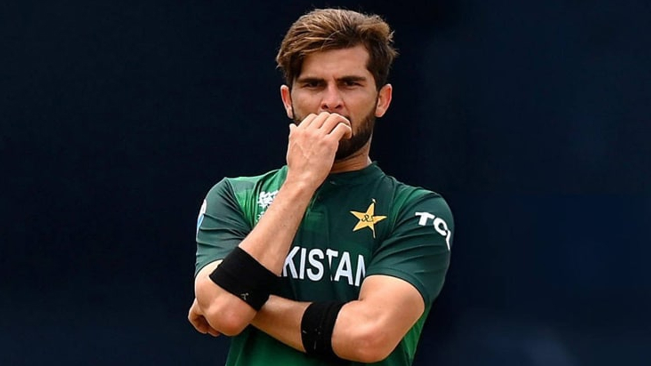 شاہین آفریدی نے ٹیم میں اختلافات کی خبروں پر لب کشائی کردی قومی کرکٹ ٹیم کے فاسٹ باؤلر شاہین آفریدی نے ٹیم میں اختلافات کے حوالے سے خبروں پر لب کشائی کردی۔