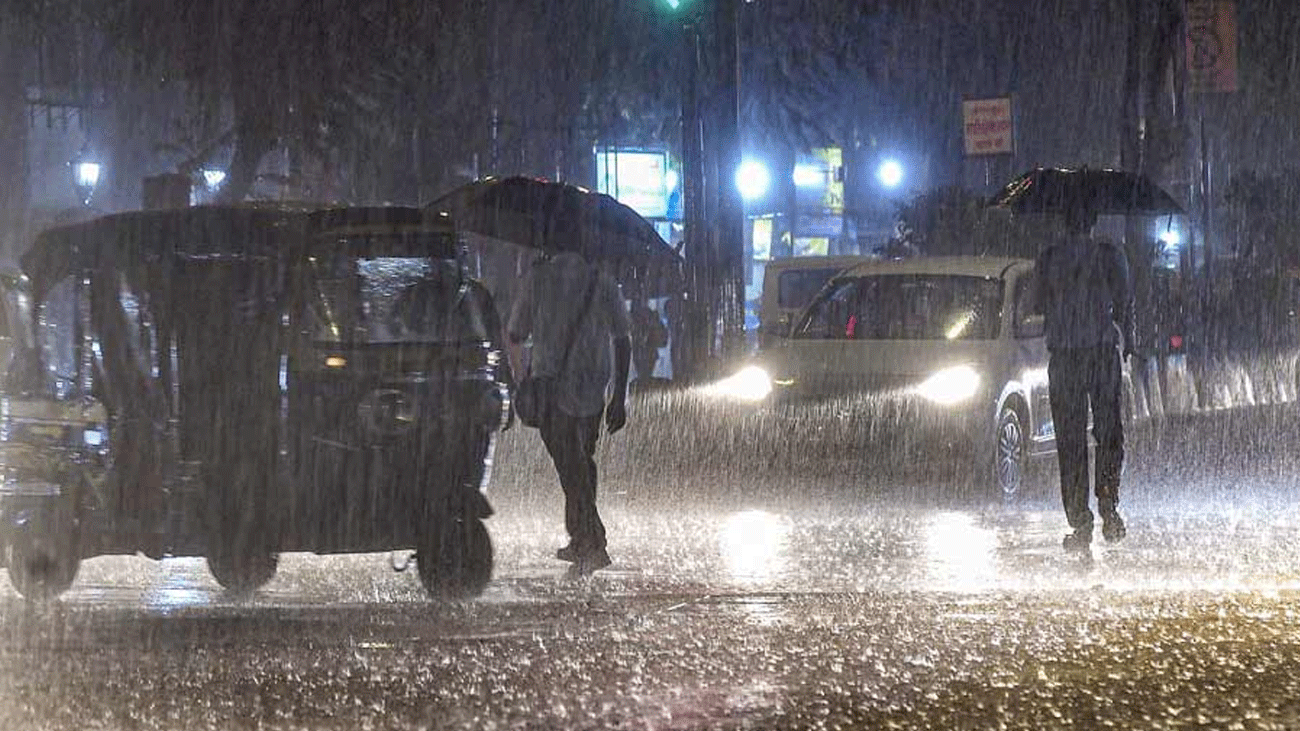 پنجاب بھر میں مون سون بارشوں کا نیا اسپیل، انتظامیہ کو الرٹ جاری Punjab Monsoon 2025
