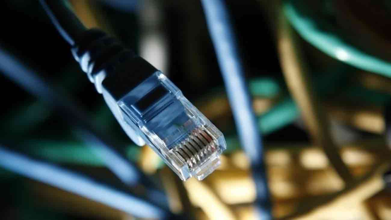 پاکستانی انٹرنیٹ صارفین کی سنی گئی Pakistan new submarine cables
