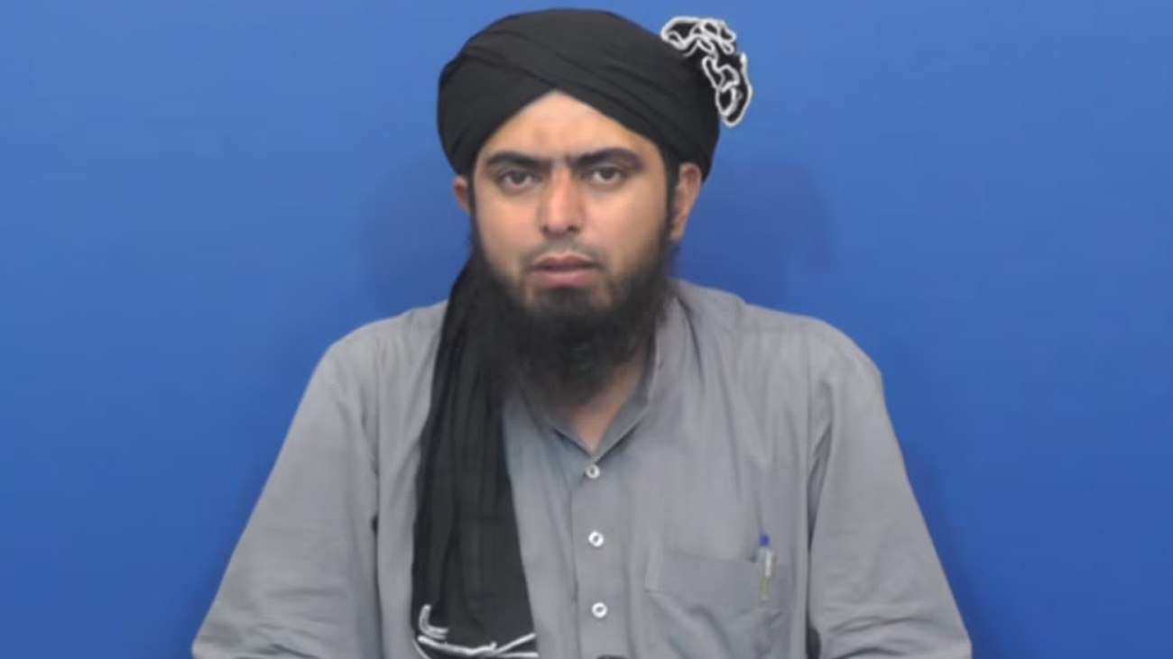 معروف مذہبی سکالر انجینئر محمد علی مرزا گرفتار معروف مذہبی سکالر انجینئر محمد علی مرزا کو گرفتار کر لیا گیا۔
