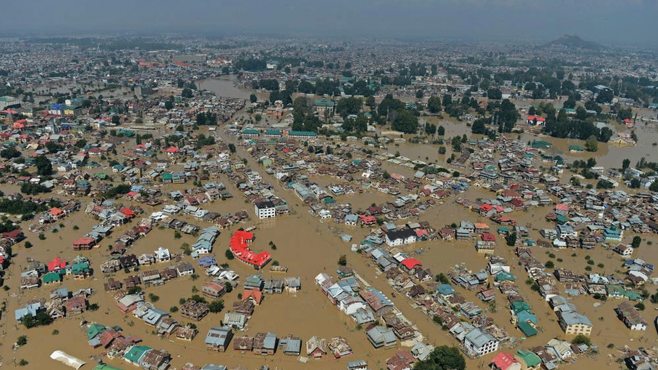 کشمیر میں سیلاب، پچاس سالہ ریکارڈ ٹوٹ گیا Kashmir floods