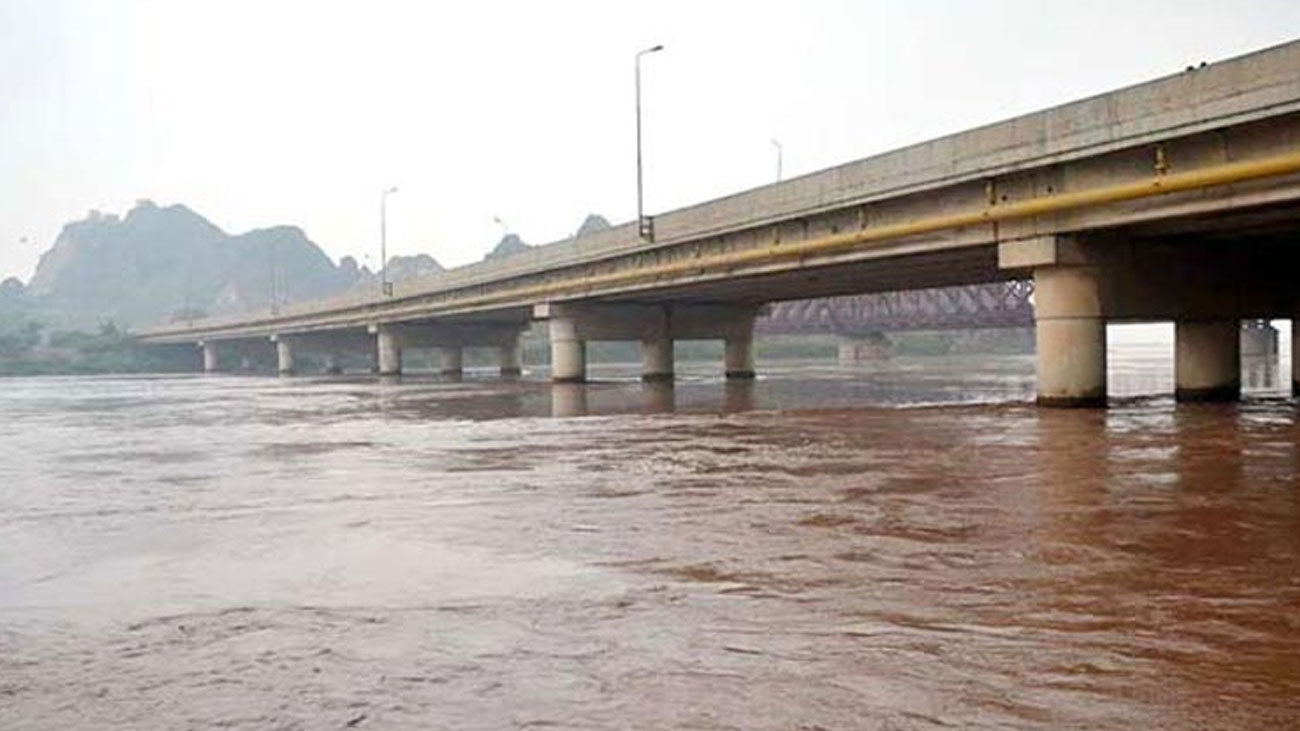 دریائے راوی میں پانی کے بہاؤ میں اُتار چڑھاؤ Ravi River water level Lahore
