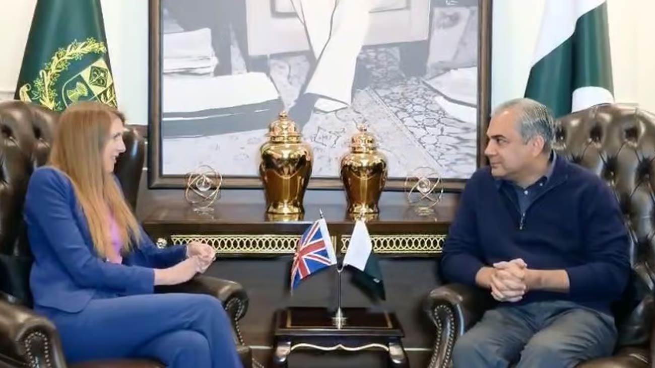 پاکستان کا برطانیہ سے شہزاد اکبر کی حوالگی کا مطالبہ