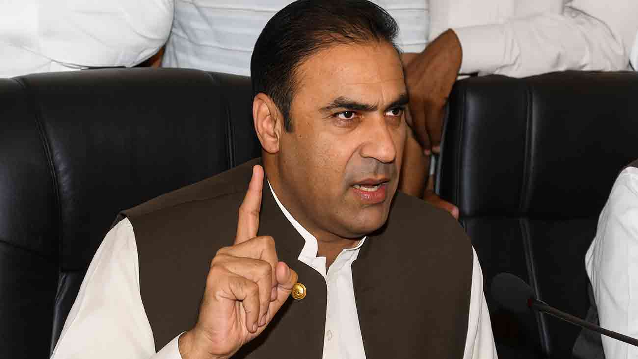 عابد شیر علی ڈینگی کا شکار، ہسپتال داخل