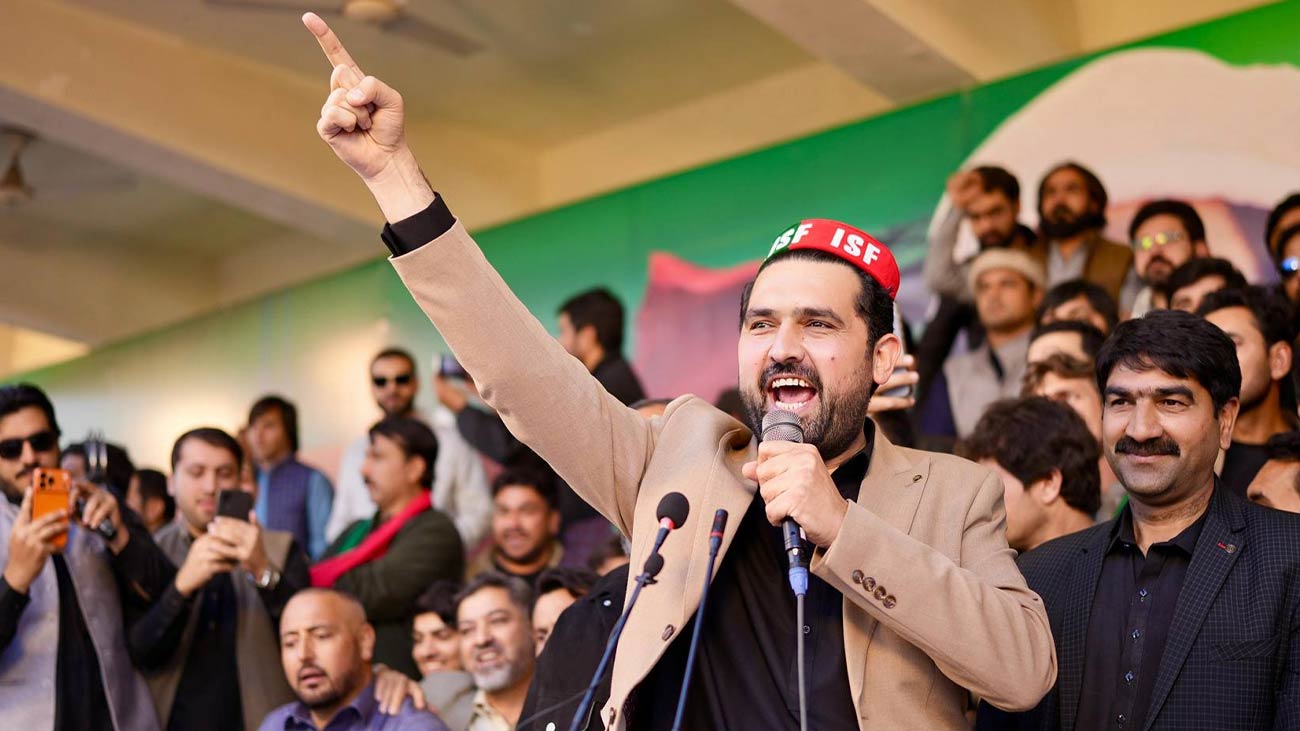 سہیل آفریدی کا پشاور کیلئے 100 ارب کے پیکیج کا اعلان