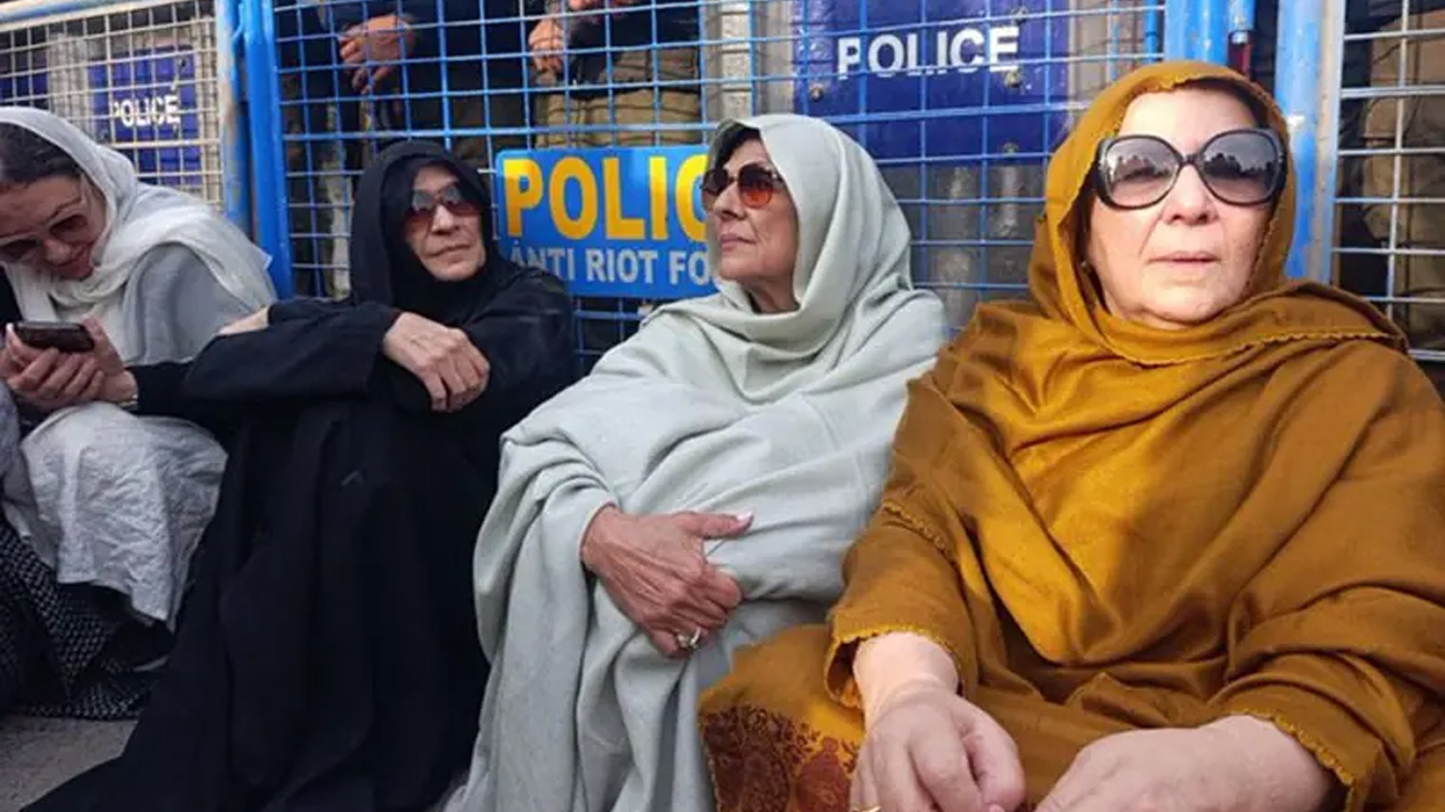 بانی پی ٹی آئی عمران خان