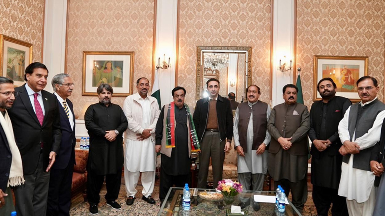 پی ٹی آئی رہنما سجن خان پیپلزپارٹی میں شامل