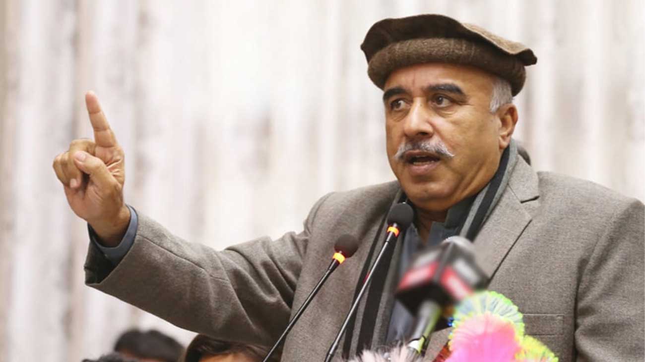 سینئر رہنما پاکستان تحریک انصاف و سابق گورنر خیبرپختونخوا شاہ فرمان کی والدہ انتقال کر گئیں۔