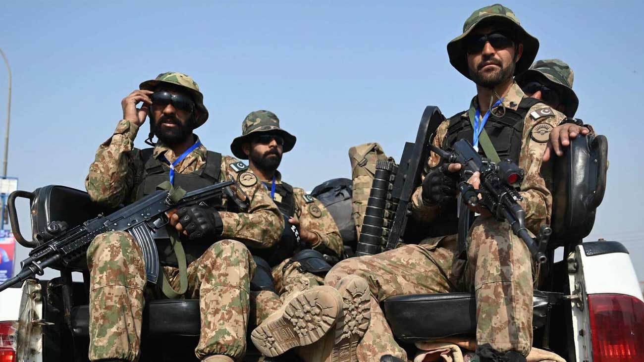 خیبرپختونخوا میں سکیورٹی فورسز کی دو مختلف کارروائیوں میں 13 بھارتی پراکسی فتنہ الخوارج جہنم واصل ہو گئے۔