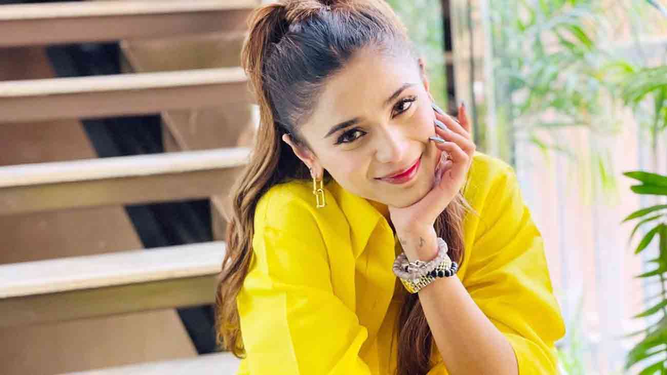 Aima Baig new song