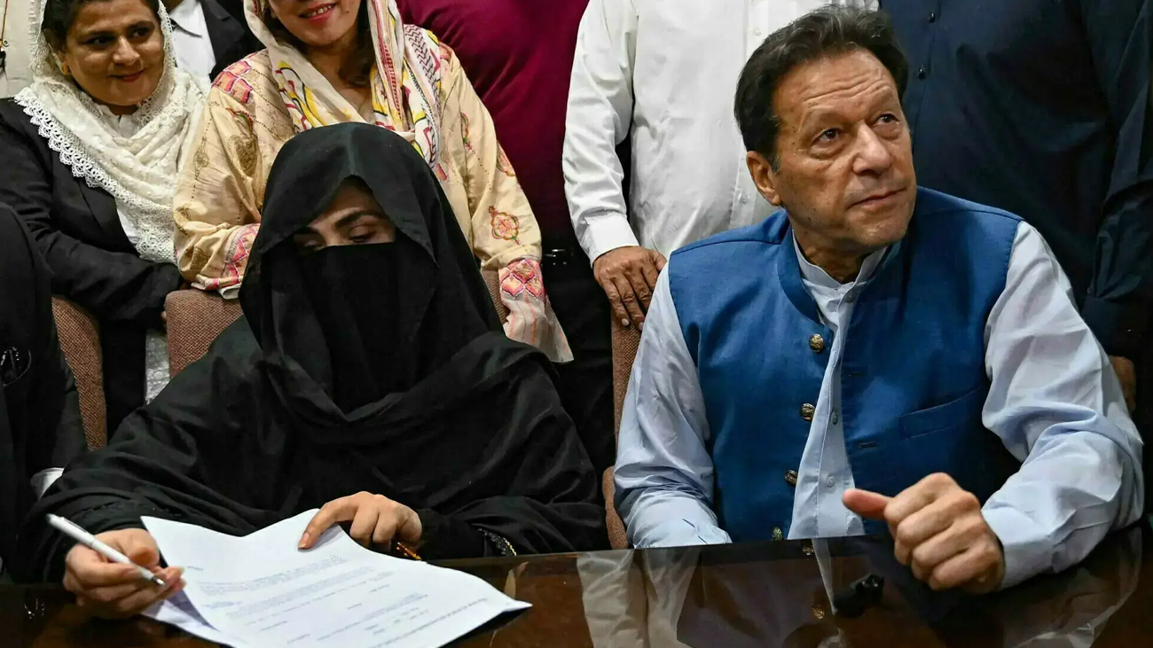 توشہ خانہ ٹو کیس: عمران خان اور بشریٰ بی بی کو 17،17 سال قید کی سزا