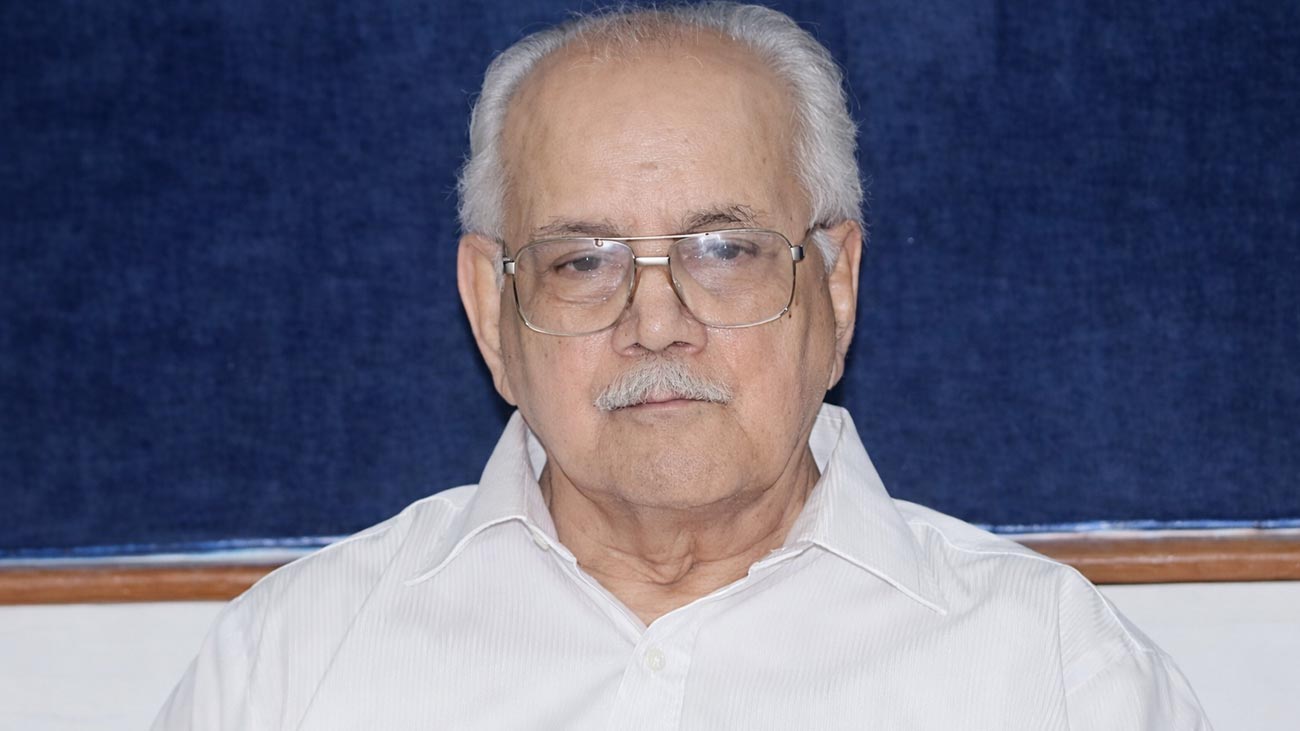 بنگلادیش کے پہلے ایئر چیف اے کے خانداکر انتقال کر گئے