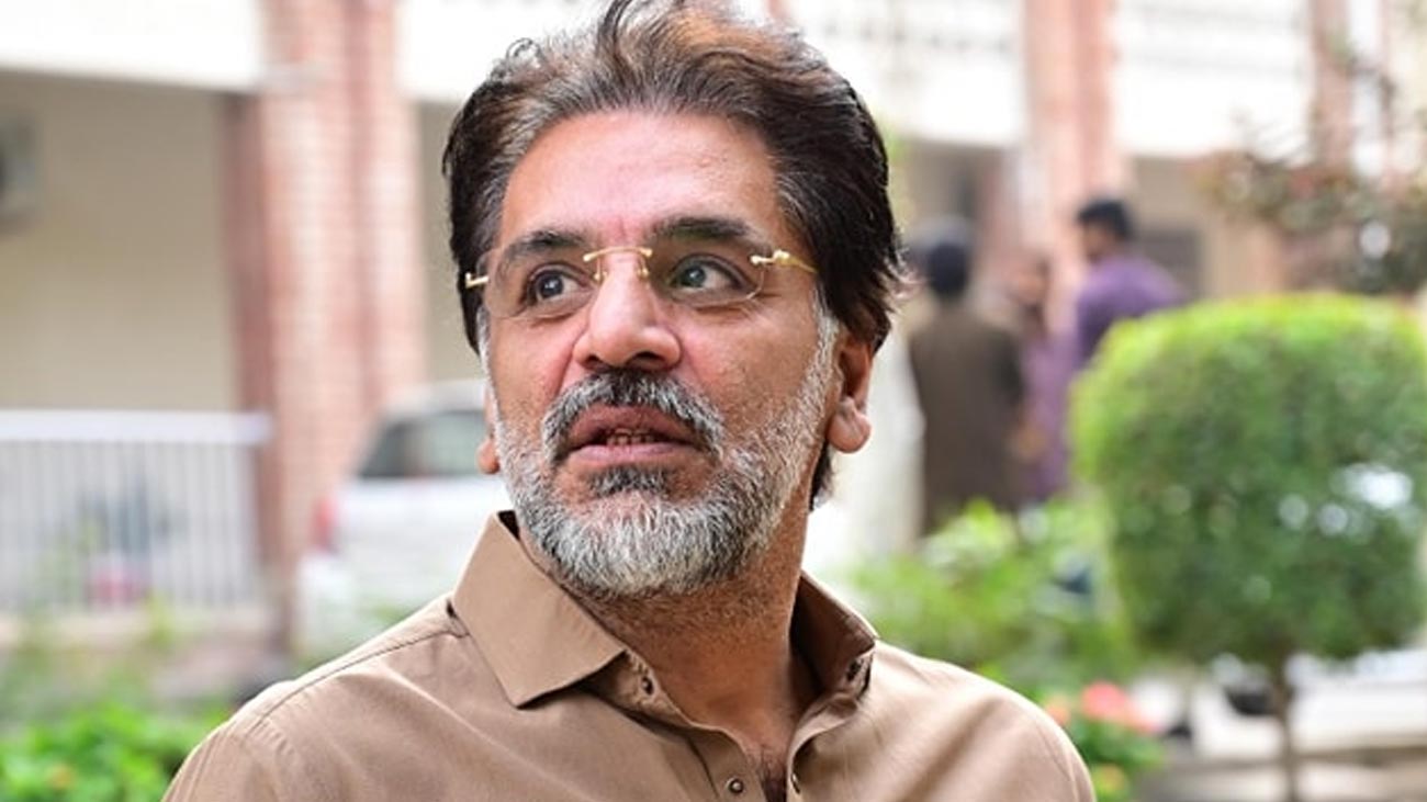 پی ٹی آئی کے مرکزی رہنما عمر ڈار گرفتار