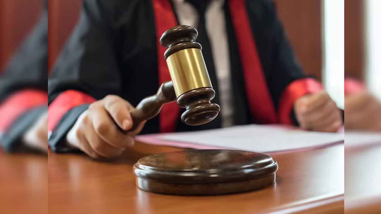 حاضر سروس سیشن جج راجہ امتیاز توہین عدالت پر گرفتار