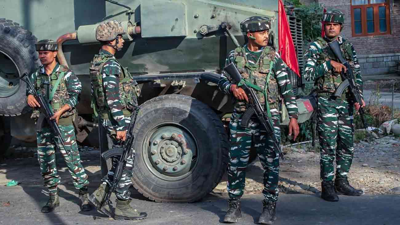 شکست خوردہ بھارت بے بسی کی تصویر بن گیا۔ آپریشن سندور میں ہلاک ہونے والے بھارتی فوجیوں کو اعزازات سے نوازا جانے لگا
