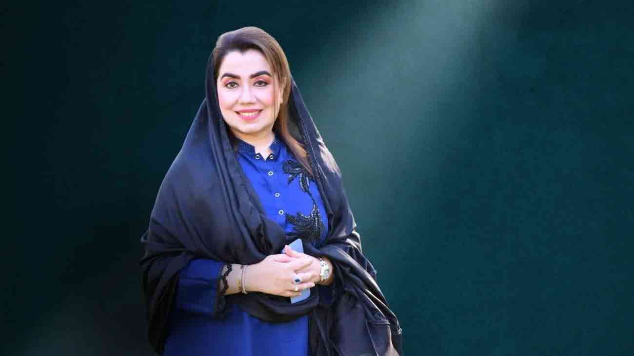 ثمر ہارون بلور نے اے این پی کو خیرباد کہہ دیا عوامی نیشنل پارٹی (اے این پی) کی سینئر رہنما اور سابق رکن صوبائی اسمبلی ثمر ہارون بلور نے پارٹی سے طویل سیاسی وابستگی کے بعد اسے خیرباد کہہ دیا