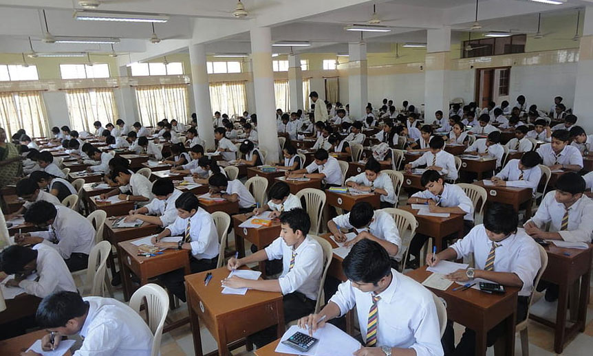 آٹھویں جماعت کے بورڈ امتحانات دوبارہ شروع کرنے کا فیصلہ 8th grade board exams