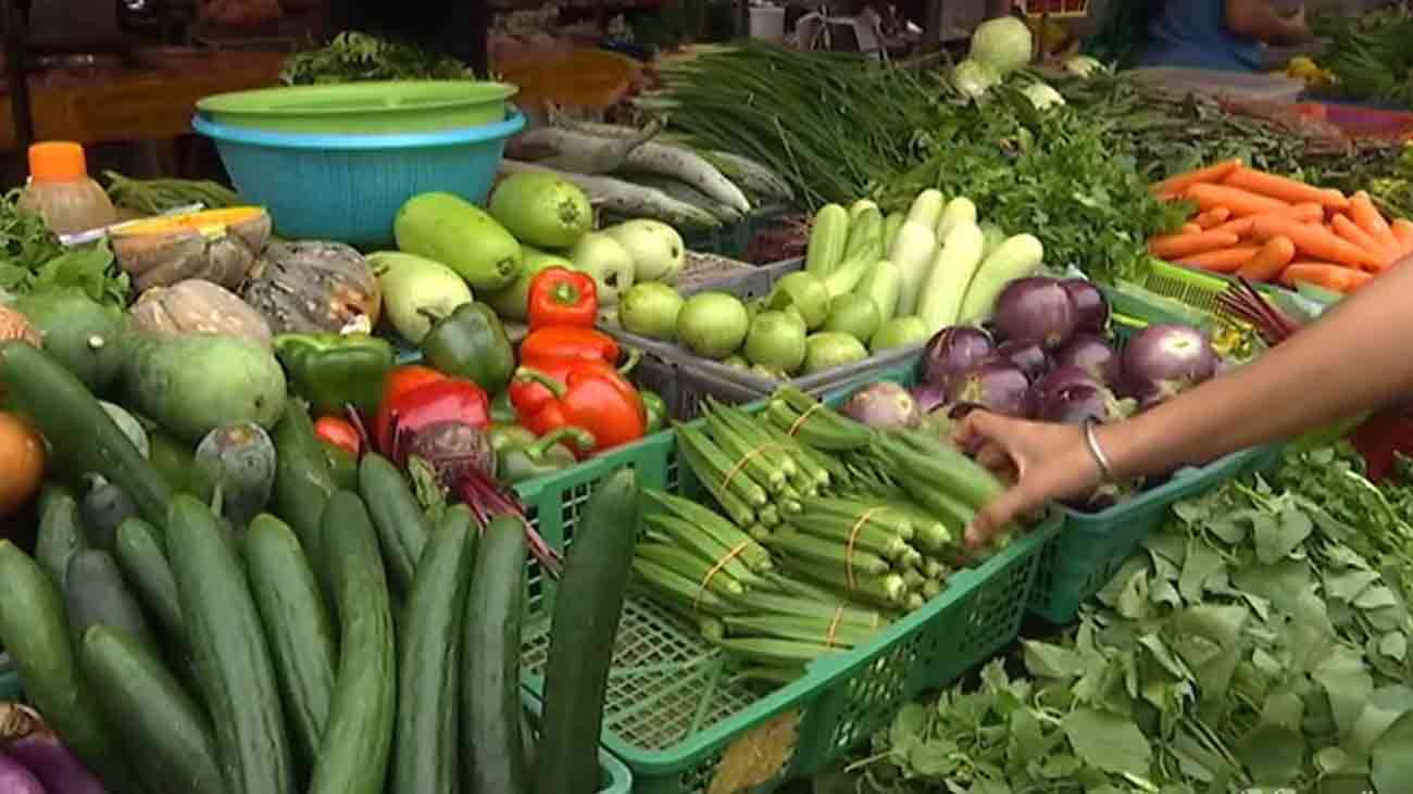 اشیائے خوردونوش کی قیمتوں کو پَر لگ گئے vegetable rate hike