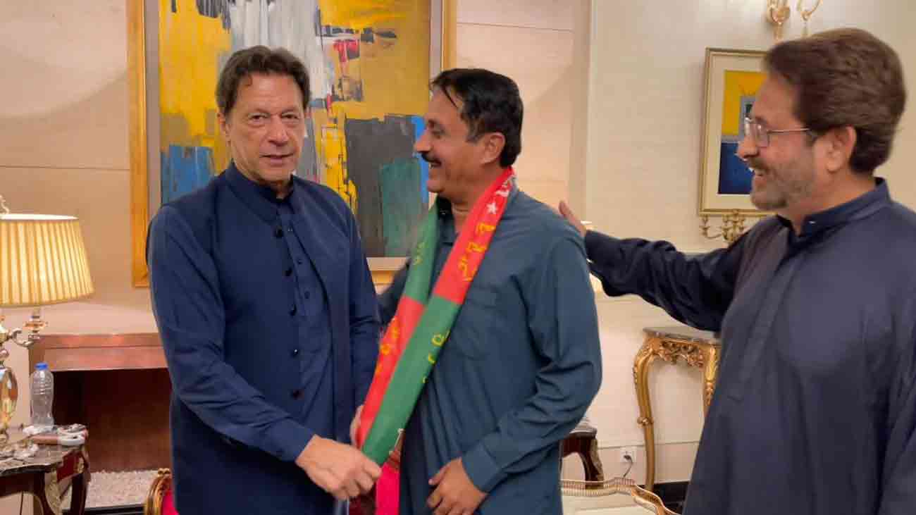 الیکشن کمیشن: رکن قومی اسمبلی جمشید دستی نااہل قرار الیکشن کمیشن آف پاکستان نے ایک اہم اور فیصلہ کن اقدام کرتے ہوئے رکن قومی اسمبلی جمشید دستی کو نااہل قرار دے دیا