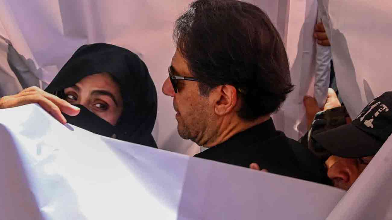 توشہ خانہ ٹو کیس: اڈیالہ جیل میں ہونے والی سماعت منسوخ Imran Khan and Bushra Bibi case