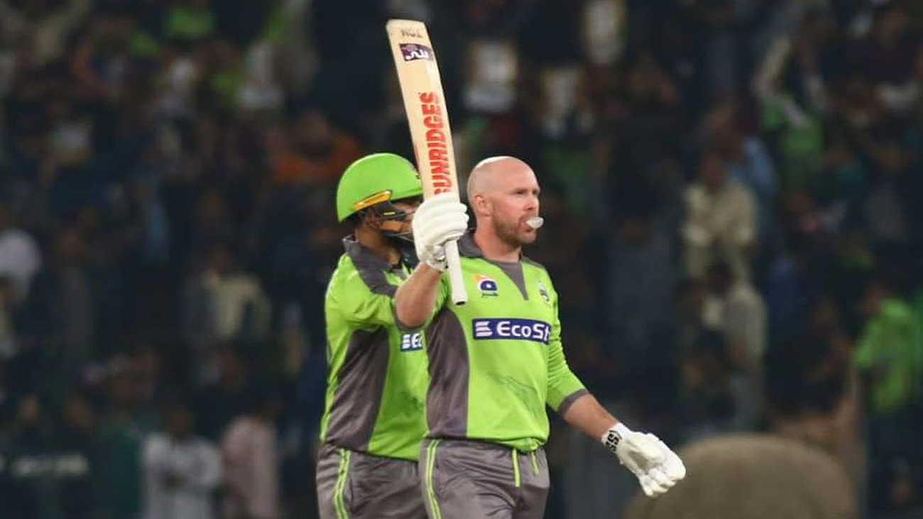 بین ڈنک نے پاکستان کی تعریفوں کے پل باندھ دیئے آسٹریلوی کرکٹر بین ڈنک نے پاکستان سے محبت اور پاکستانی عوام کی مہمان نوازی کی بھرپور تعریف کر دی اور کہا کہ وہ اپنے دورۂ پاکستان کو کبھی نہیں بھول سکتے