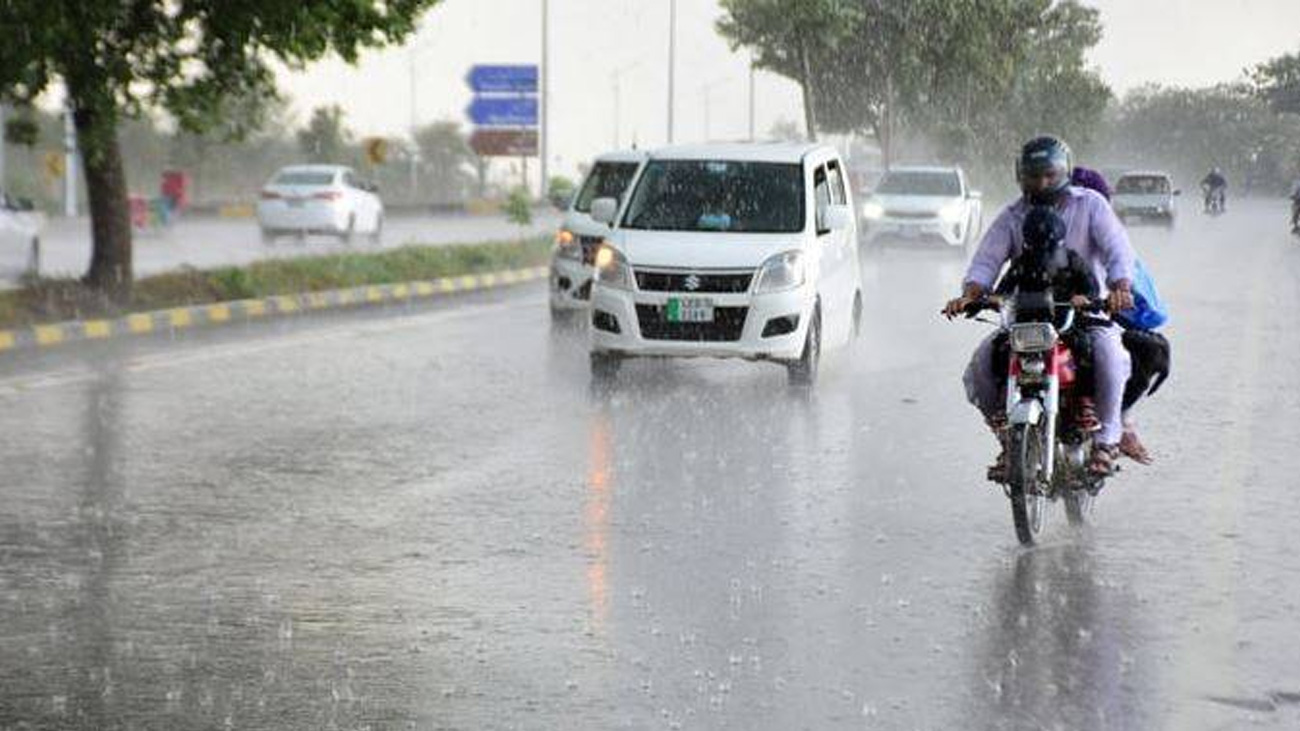 پنجاب اور کے پی میں 24 گھنٹوں کے دوران موسلادھار بارشوں کی پیشگوئی محکمہ موسمیات نے پنجاب اور خیبر پختونخوا میں آئندہ 12 سے 24 گھنٹوں کے دوران تیز ہواؤں کے ساتھ موسلادھار بارشوں کی پیشگوئی کردی ۔