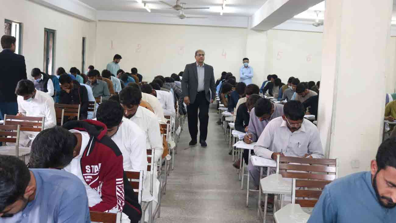 میٹرک کے نتائج کا انتظار ختم، لاہور بورڈ نے شیڈول جاری کردیا Lahore Board Matric Result 2025