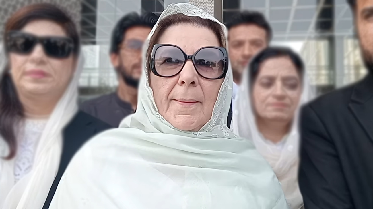 بانی کا کمرہ دکھانے کیلئے پولیس اہلکار نے کارکن سے 10 ہزار رشوت لی: نورین خان سابق وزیراعظم عمران خان کی ہمشیرہ نورین خان نے دعویٰ کیا ہے کہ پولیس اہلکار نے بانی کا جیل میں کمرہ دکھانے کیلئے پی ٹی آئی کارکن سے 10 ہزار روپے رشوت لی۔