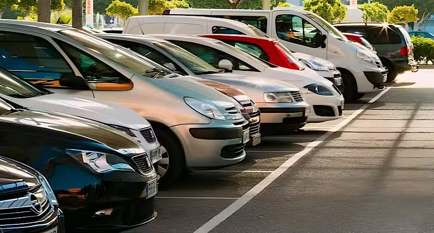 کار سیفٹی قانون کی منظوری، خلاف ورزی پر قید اور بھاری جرمانے vehicle safety law
