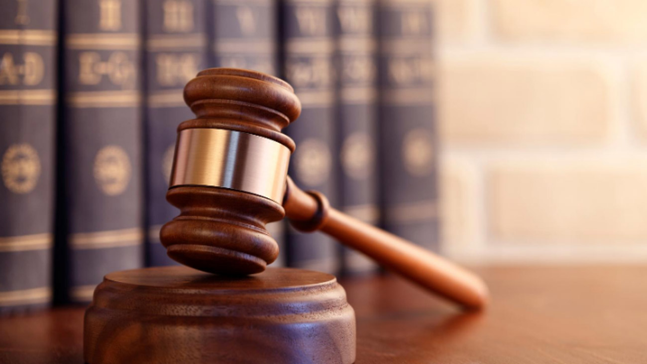 نو مئی کیس، عدم پیشی پر ایس ایس پی انویسٹی گیشن کو شوکاز نوٹس انسداد دہشتگردی عدالت نے 9 مئی کو جی ایچ کیو حملہ کیس میں عدم پیشی پر ایس ایس پی انویسٹی گیشن کو شوکاز نوٹس جاری کردیا۔