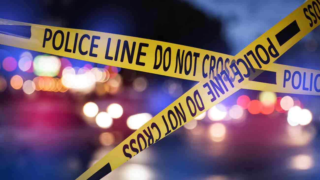 خاوند کے سامنے بیوی سے زیادتی کے 3 ملزم مقابلے میں ہلاک حافظ آباد کے علاقہ مانگٹ اونچا میں خاوند کے سامنے خاتون سے اجتماعی زیادتی کے 3 ملزم مبینہ پولیس مقابلہ میں ہلاک ہوگئے