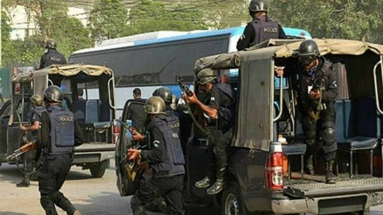 سی ٹی ڈی کی کارروائی، بھارتی ایجنسی را کے تین دہشتگرد گرفتار سی ٹی ڈی نے بروقت کارروائی کرتے ہوئے صوبائی دارالحکومت لاہور سمیت پنجاب کے تین شہر وں بہالپور، بہاولنگر اور پاک پتن کو بڑی تباہی سے بچا لیا۔