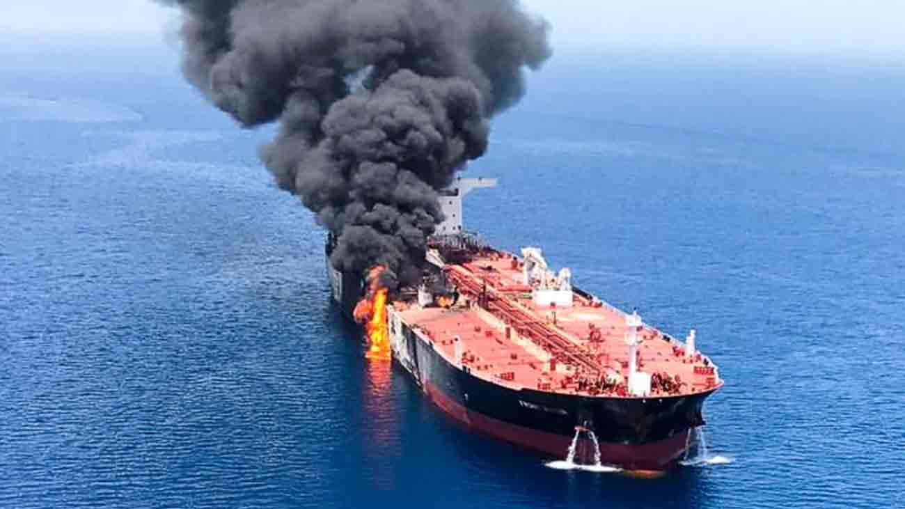 تہران: ٹینکر میں خوفناک آگ، 5 افراد جاںبحق Methanol tanker explosion in Iran