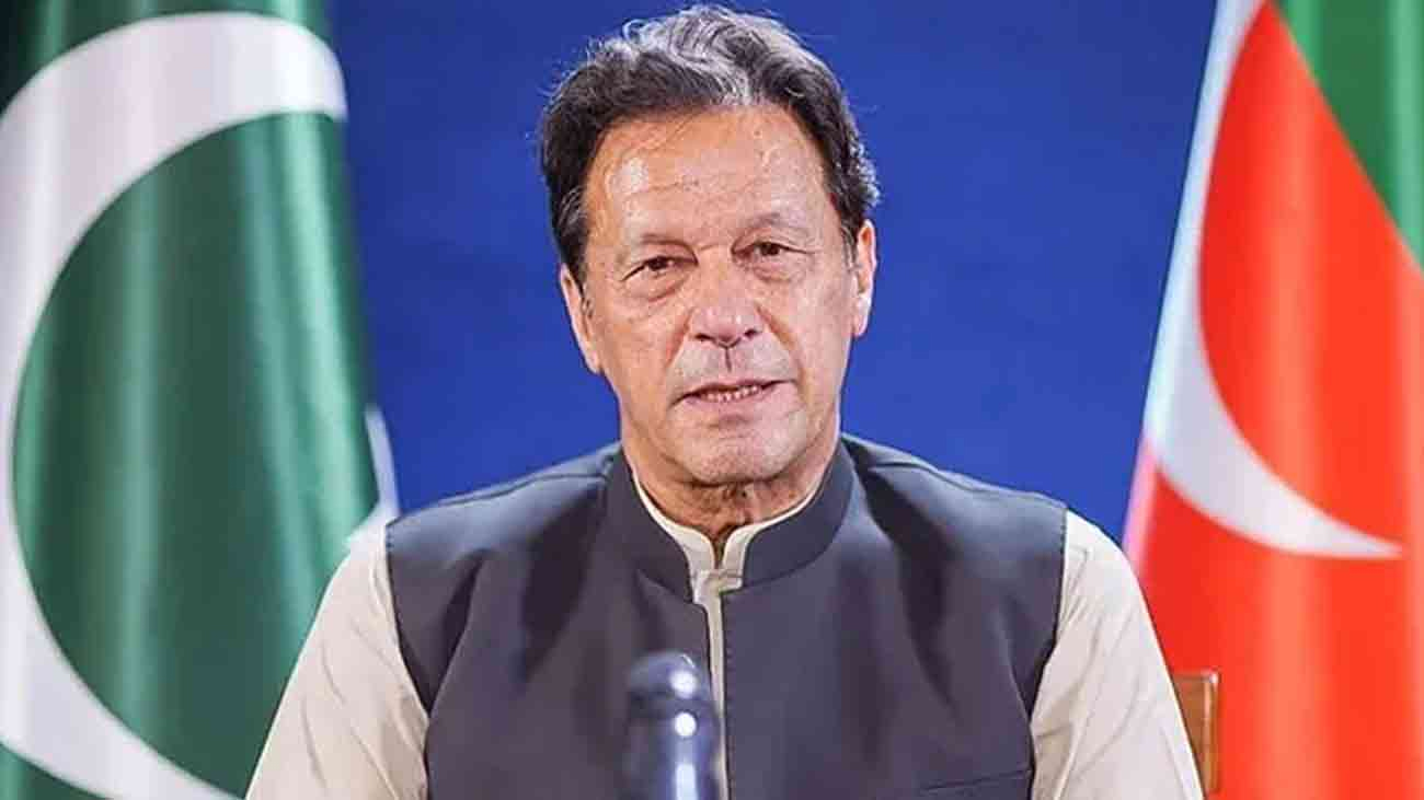 عمران خان کا احتجاجی تحریک دو ہفتے کے لیے مؤخر کرنے کا اعلان پیٹرن انچیف پی ٹی آئی عمران خان نے خطے میں کشیدہ حالات کے پیش نظر احتجاجی تحریک دو ہفتے کے لیے مؤخر کرنے کا اعلان کردیا۔