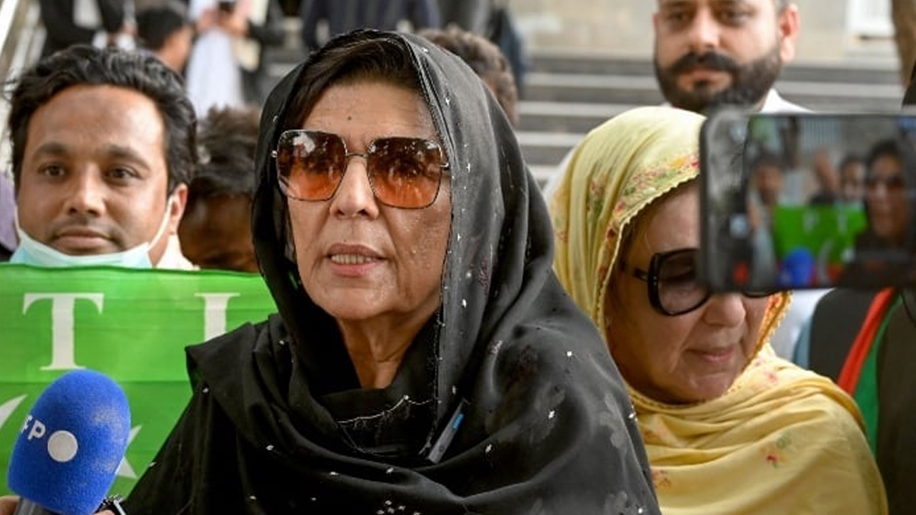 3 گھنٹے میں پاس کیا گیا بجٹ قبول نہیں: علیمہ خان سابق وزیراعظم عمران خان سے بیرسٹر سیف اور ظہیر عباس چودھری، دو بہنوں جبکہ بشریٰ بی بی سے بھابی مہرالنسا نے ملاقات کی