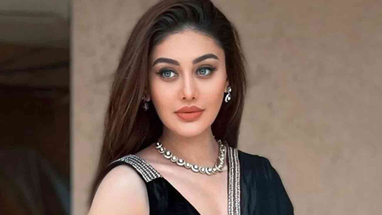 بالی ووڈ کی مشہور اداکارہ شیفالی جریوالا چل بسیں بھارت کی مشہور ماڈل اور اداکارہ شیفالی جریوالا 42 برس کی عمر میں دل کا دورہ پڑنے سے انتقال کر گئیں